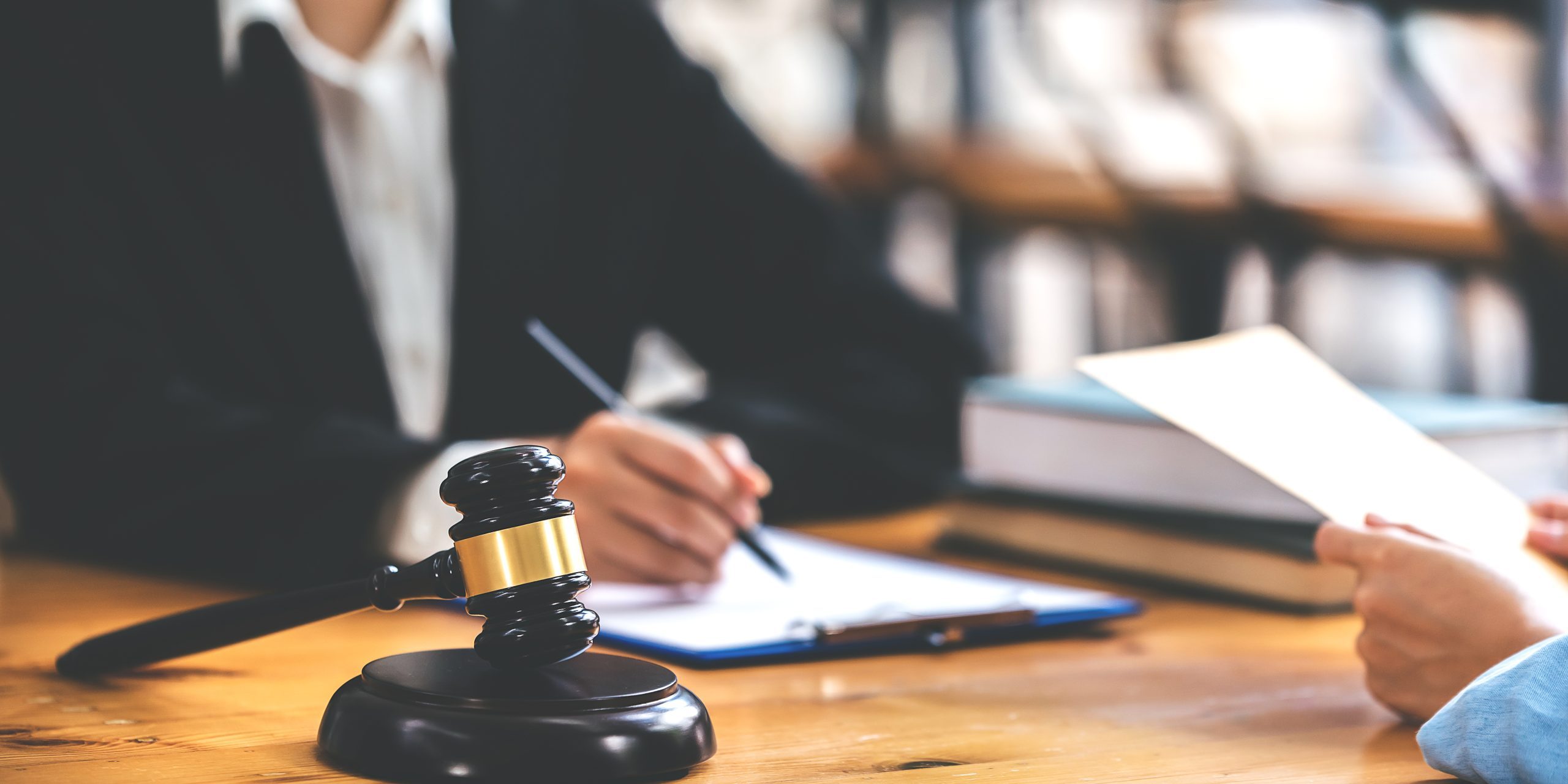 good service cooperation Consulting of business people and lawye